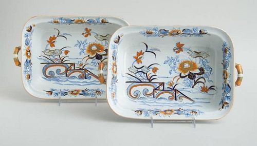 PAIR OF SPODES NEW STONE TWO-HANDLED VEGETABLE DISHES IN A JAPAN PATTER