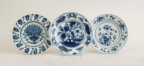 GROUP OF THREE DUTCH DELFT BLUE AND WHITE PLATES