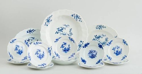ASSEMBLED GROUP OF CONTINENTAL BLUE AND WHITE PORCELAIN TABLE WARES
