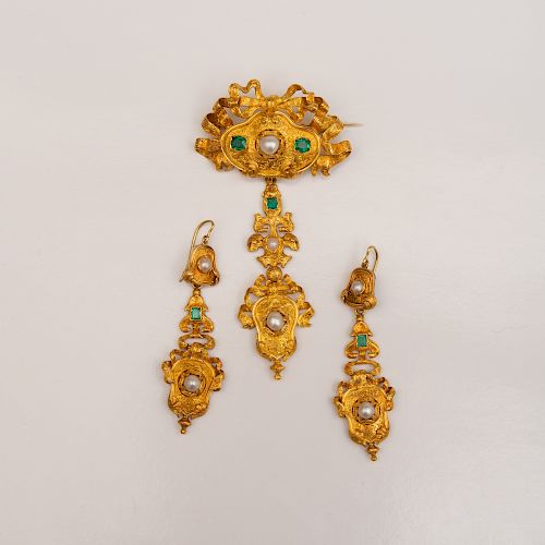 Georgian 18k Gold and Emerald Suite of Jewelry