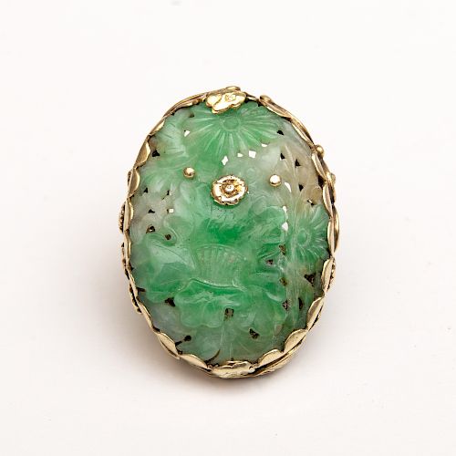 14k Gold and Carved Jade Ring
