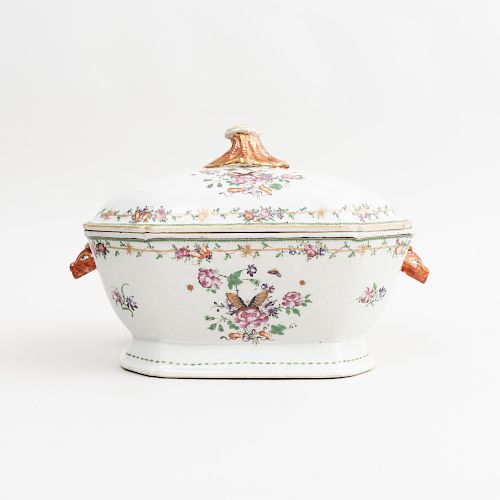 Chinese Export Famille Rose Porcelain Tureen and Cover with Rabbit Head Handles