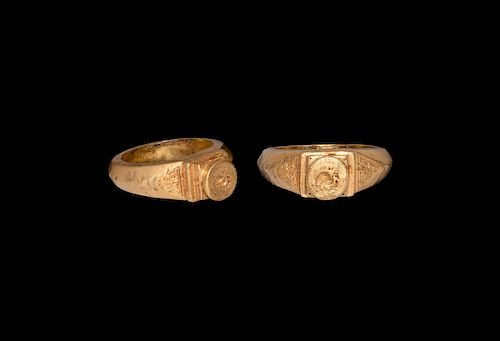 Gold Turreted Ring with Engraved Shoulders