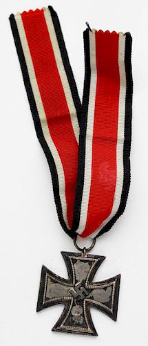 WWII German Iron Cross badge