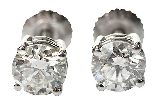 14kt. Diamond Stud Earrings