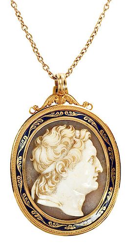 Gold Cameo Necklace 