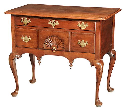 A New England Queen Anne Dressing Table