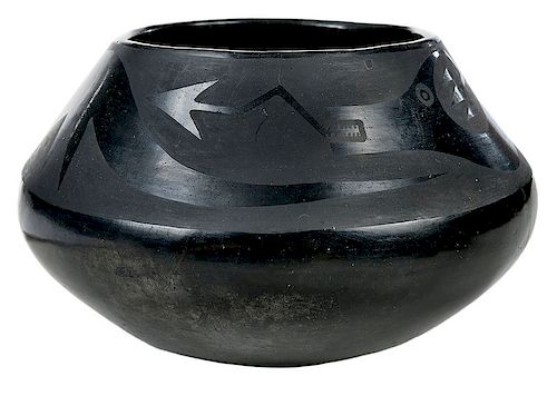 Maria Blackware Pot