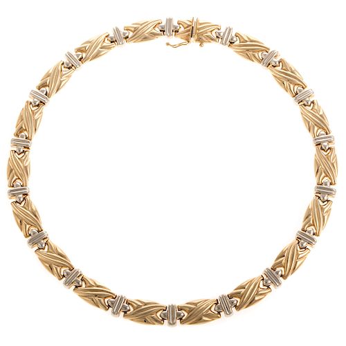 A Ladies 14K Fluted Chain Necklace