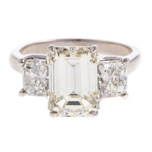 A Ladies 3.01ct Emerald Cut Diamond Ring