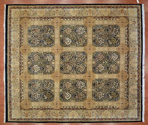 Fine Pakistani Persian carpet, approx. 10 x 11.7