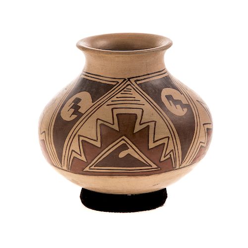 Pueblo Native American painted pot