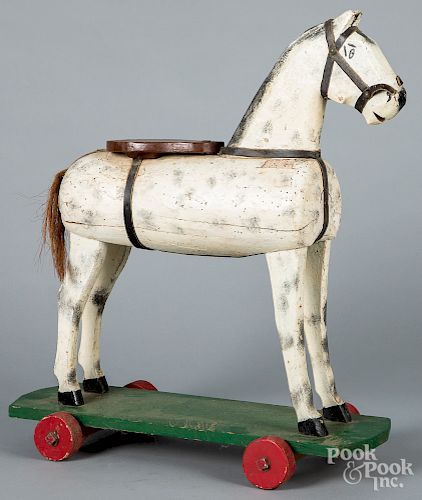 Painted pine horse pull toy