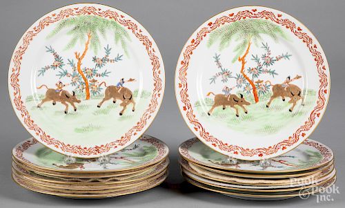 Set of twelve Chinese porcelain plates