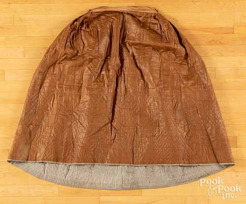 Chintz skirt, ca. 1800.