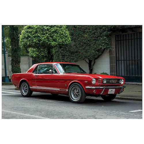 Ford Mustang GT 1966 Marca: Ford Tipo:Mustang GT Modelo: 1966 Color: Rojo / Negro Motor:...