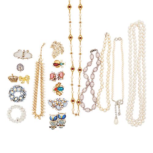 COLLECTION OF COLORFUL COSTUME JEWELRY