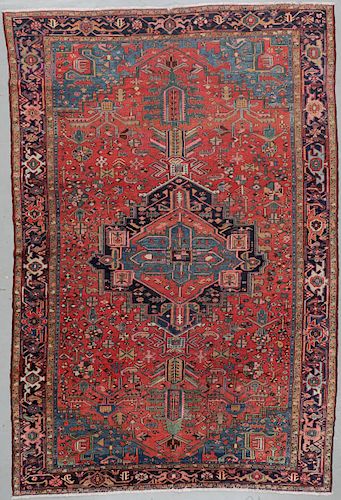 Antique Serapi Rug, Persia: 10'2'' x 15'3''