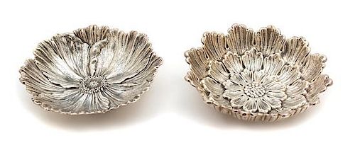 Two Italian Silver Flower Bowls, Gianmaria Buccellati, Milan, 20th Century, in the Dahlia and Research pattern