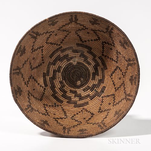 Southwest Coiled Pictorial Basketry Tray, Apache, c. 1900, with abstract band and stepped checker diamond designs, dia. 13 in.