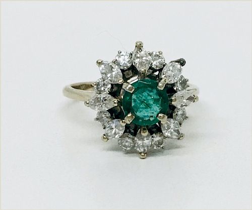 18KT GOLD NATURAL EMERALD & DIAMOND COCKTAIL RING