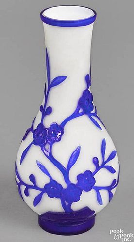 Peking glass baluster vase with blue floral decoration on a frosted ground, 8'' h.