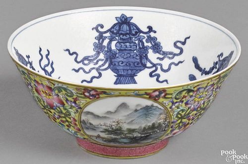 Chinese famille rose porcelain bowl, probably late Qing dynasty