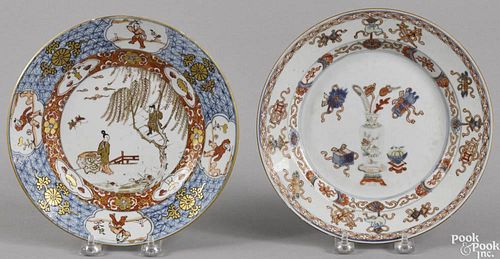 Two Chinese export porcelain Imari palette plates, 18th c., 8 3/4'' dia. and 8 1/2'' dia.