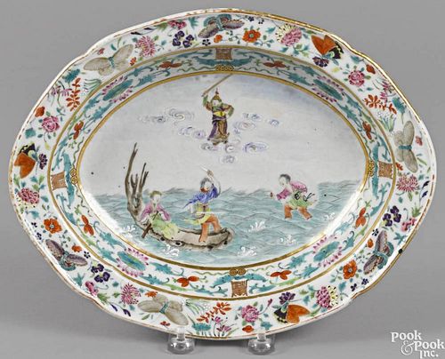 Chinese export porcelain warming dish insert, 19th c., with an immortal overlooking figures