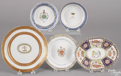 Five Chinese export porcelain wares, to include a Worcester-style oval undertray, 7 3/4'' l.