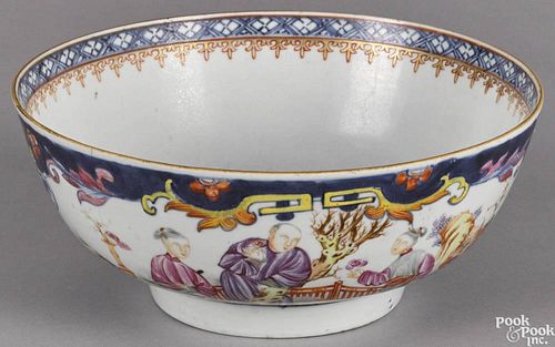 Chinese export porcelain bowl, early 19th c., decorated with figures engaging in leisurely pursuits