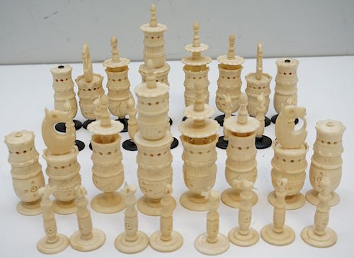 HAND CARVED MID CENTURY CHESS SET