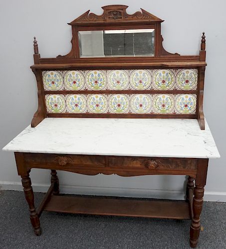 ENGLISH VICTORIAN WASHSTAND WITH TILE