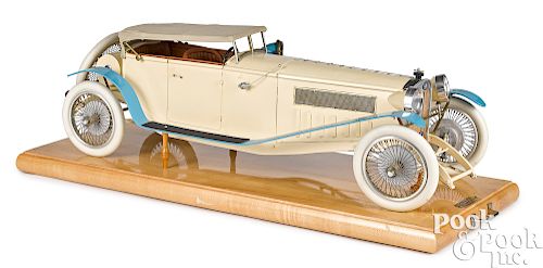 Wood and aluminum 1932 Mercedes Benz SSK model