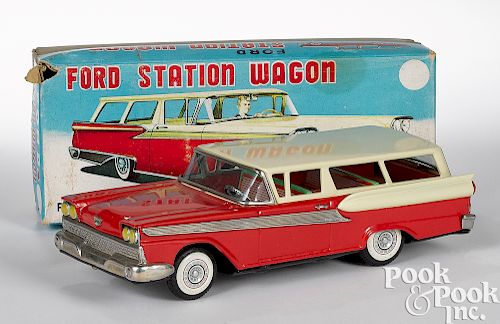 Yachio 1955 Ford Fairline 500 station wagon
