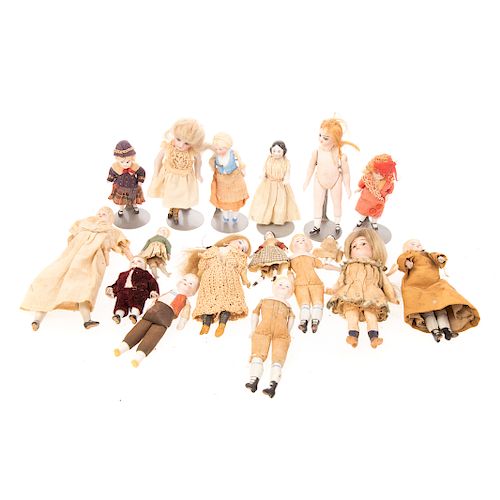 17 Assorted German miniature bisque/cloth dolls