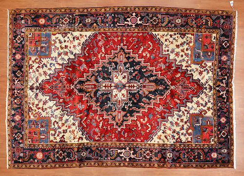 Persian Herez rug, approx. 6.8 x 9.9