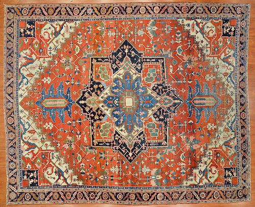 Antique Serapi carpet, approx. 10.11 x 13