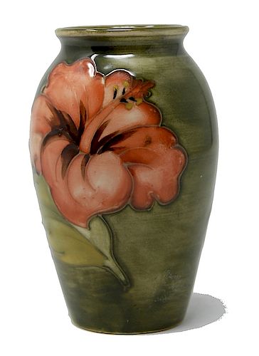 Moorcroft Potters To The Queen Cabinet Vase