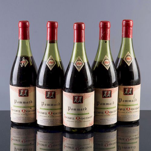 11 botellas de vino. Pommard. Cosecha 1949. Côte d' Or. Henri Quenot. Niveles: A los hombros.