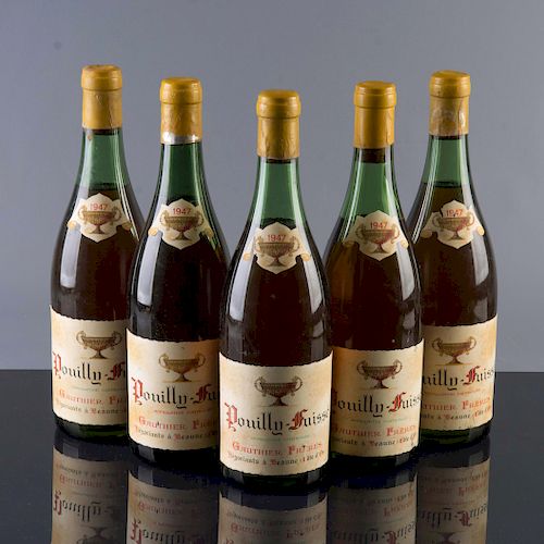 10 botellas de vino. Pouilly Fuissé. Cosecha 1947. Côte d' Or. Gauthier Frères. Niveles: en los hombros.