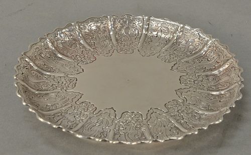 Paul de Lamerie (1688-1751) small silver salver,  having scalloped edge with alternating scrolled panels, all set on plain round f...