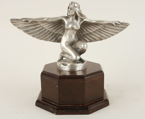 GEORGES COUDRAY SIGNED BRONZE AUTO MASCOT 1910
