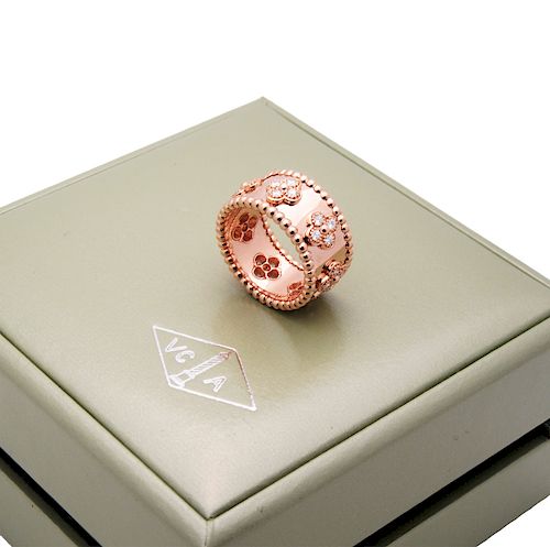 Van Cleef & Arpels PerlÌ©e clovers ring, medium model