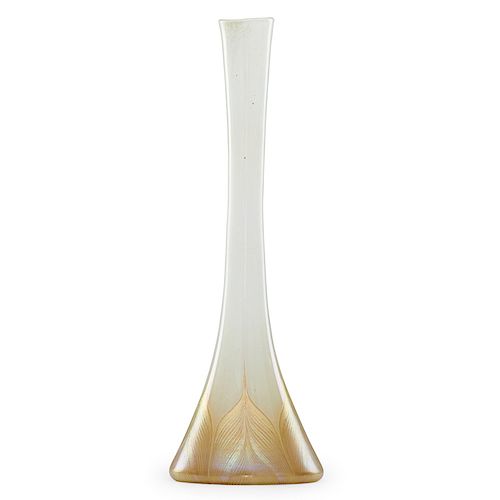 TIFFANY STUDIOS Tall tapered Favrile vase