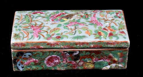 Chinese Hand Painted Porcelain Pen Box