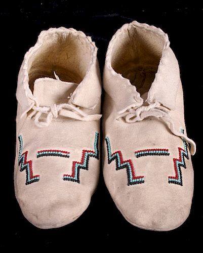 Northern Plains Native American Beaded Moccasins