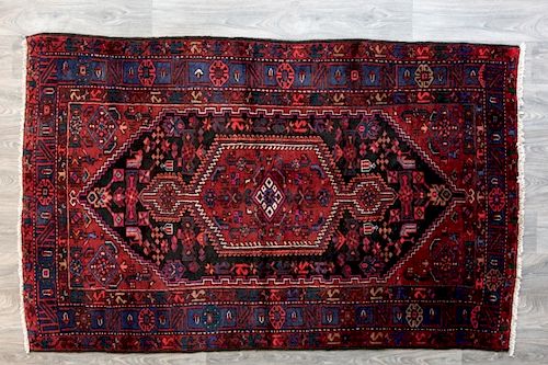 Old Persian Zanjan 4'9' x 7'7" Area Rug