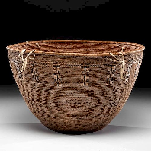 Cowlitz Imbricated Storage Basket From the US Children's Museum on the 19th Century 
