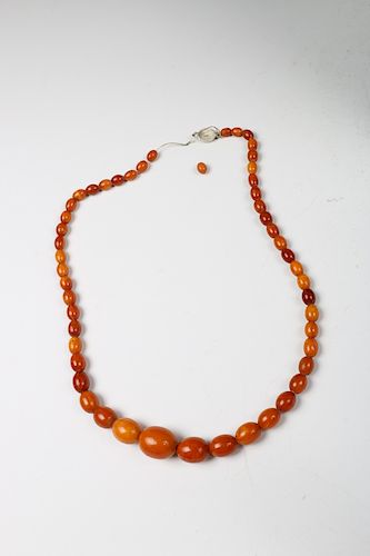 AMBER GRADUATED BEADED NECKLACE